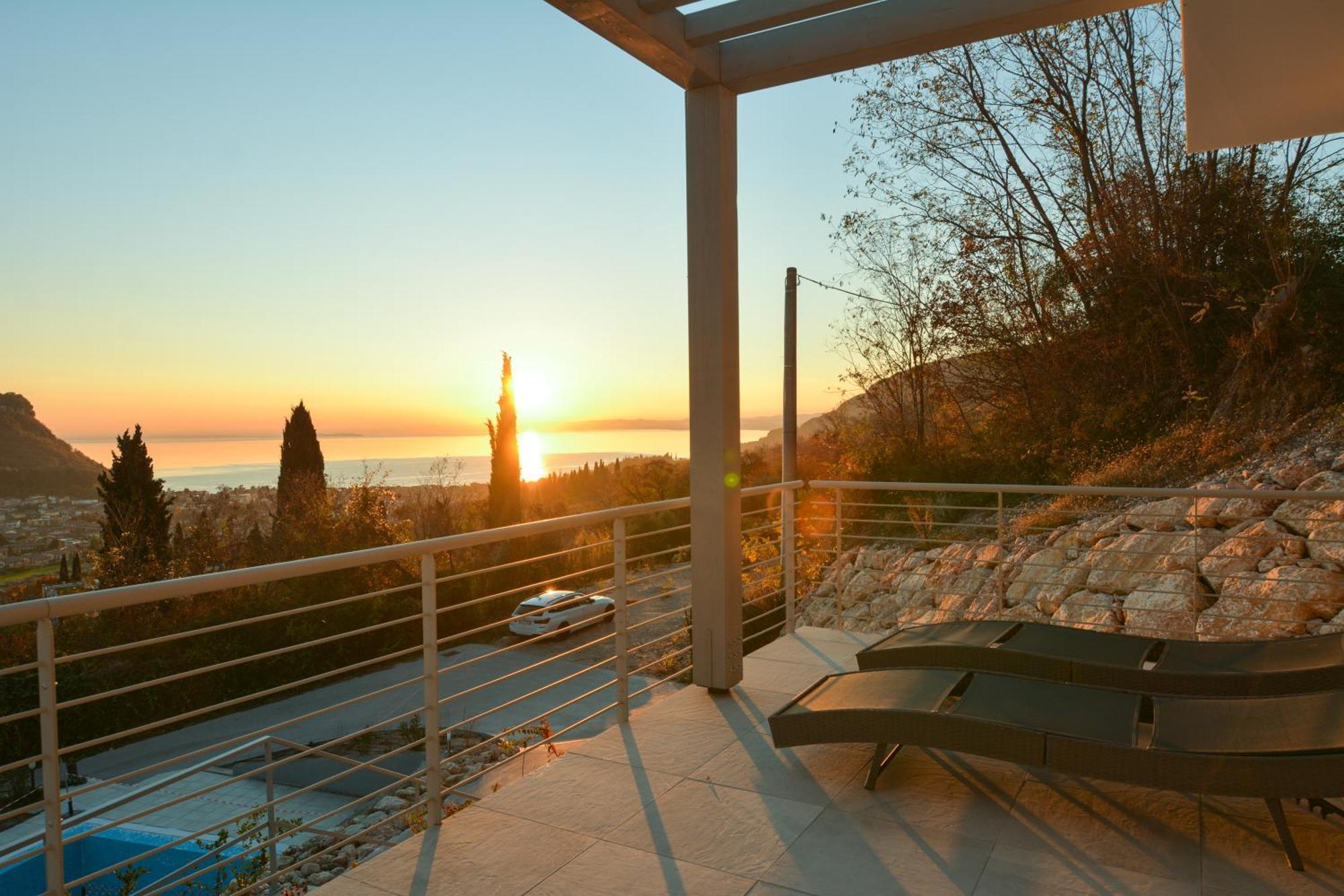 Sunset Lodge - Enjoy Holiday Garda  Kültér fotó